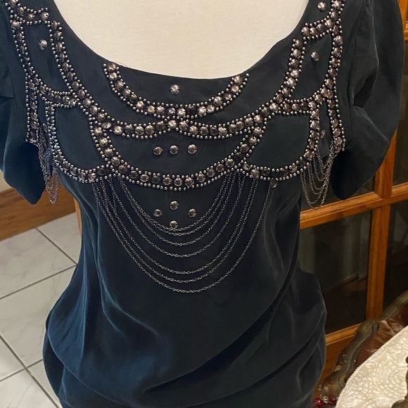 Guess black blouse size S beautiful detail they really chains in front - Picture 6 of 8